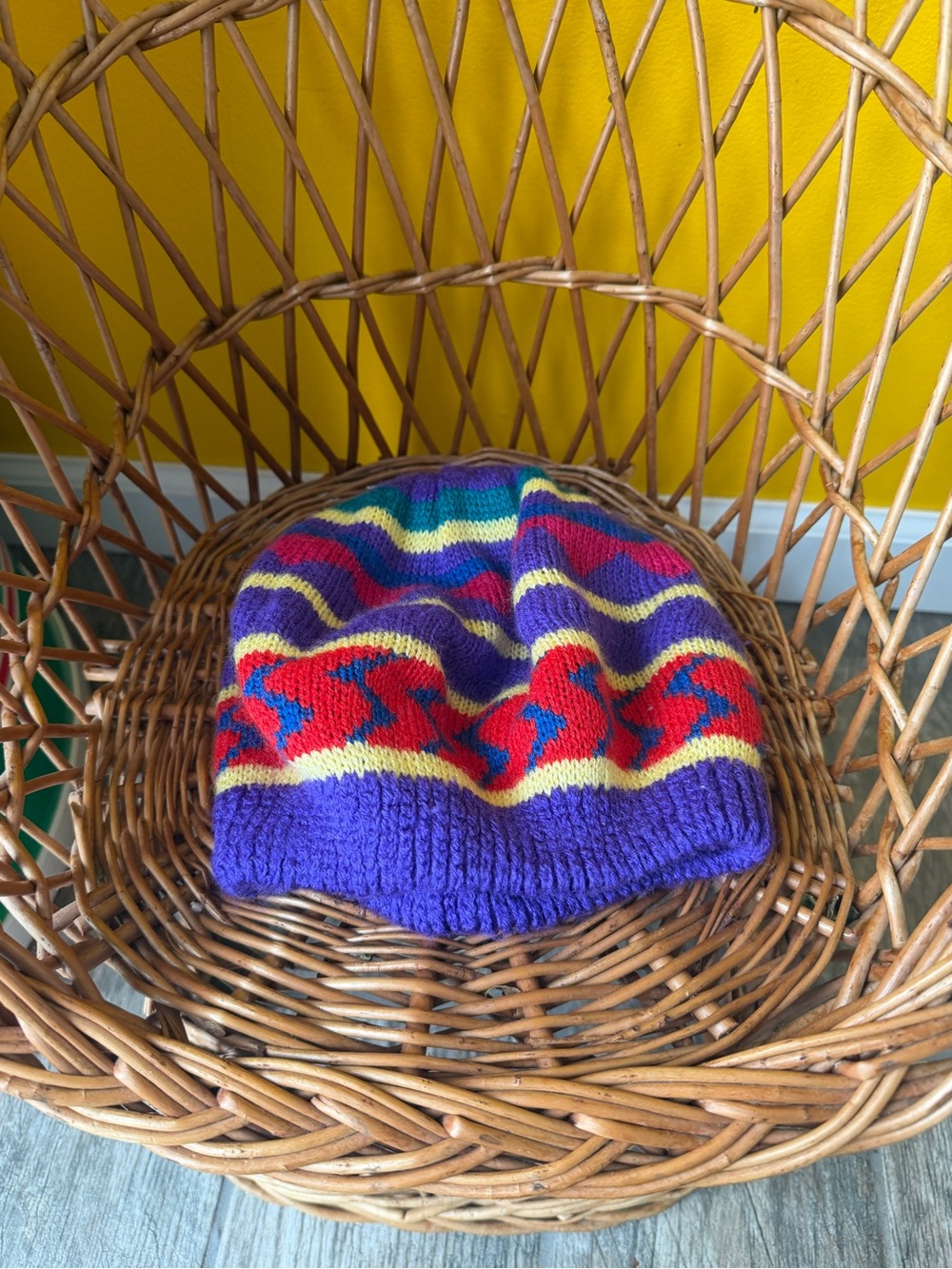 Womens English Village Vintage 1980s Retro Funky Colorful Geometric Beanie NWOT